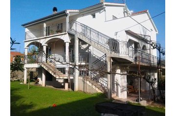 Hrvaška Privát Pakoštane, Eksterier